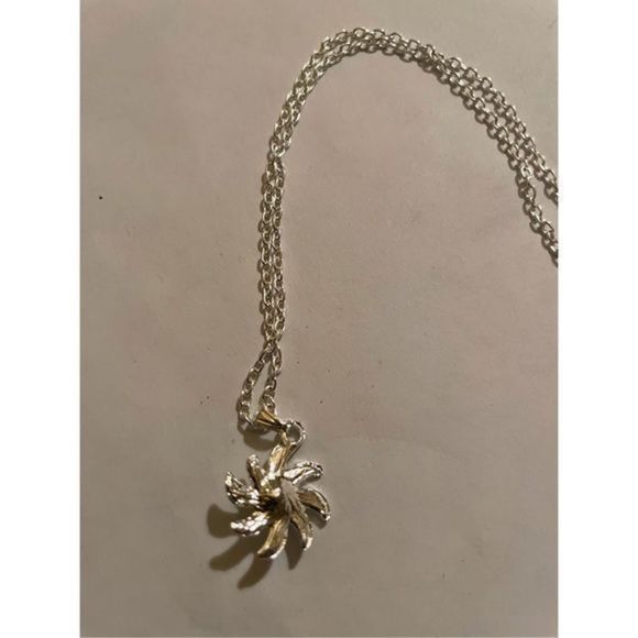 SILVER WHITE SAPPHIRE SUNFLOWER NECKLACE - Picture 4 of 5
